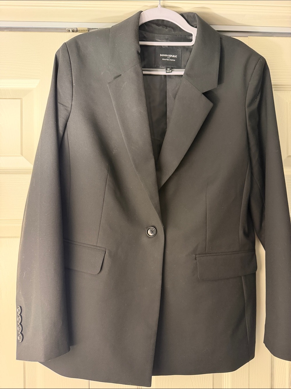 Banana Republic Women's Black Single-Button Suit Blazer - Picture 2 of 9